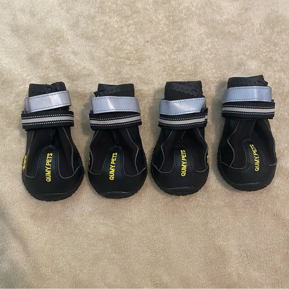 QUMY Dog Boots Shoes Booties Size 5 Pets Rain Snow Reflective Adjustable